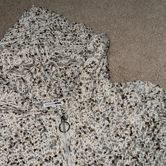 Fashion Nova Knitted Cropped Multi-Colour Hoodie💋 - Picture 2 of 3